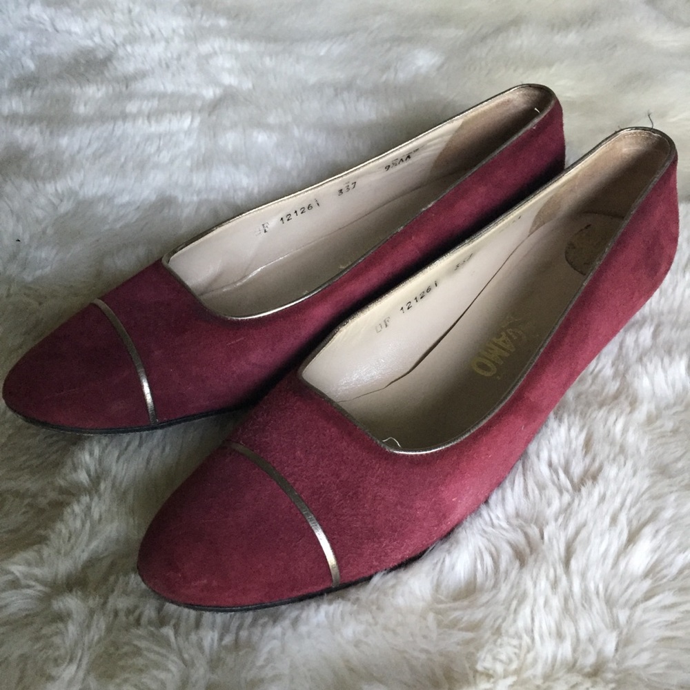 Salvatore Ferragamo suede flats; Sz 9.5